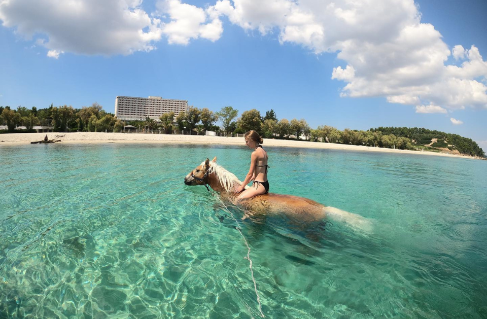 Horse riding tours in Kassandra